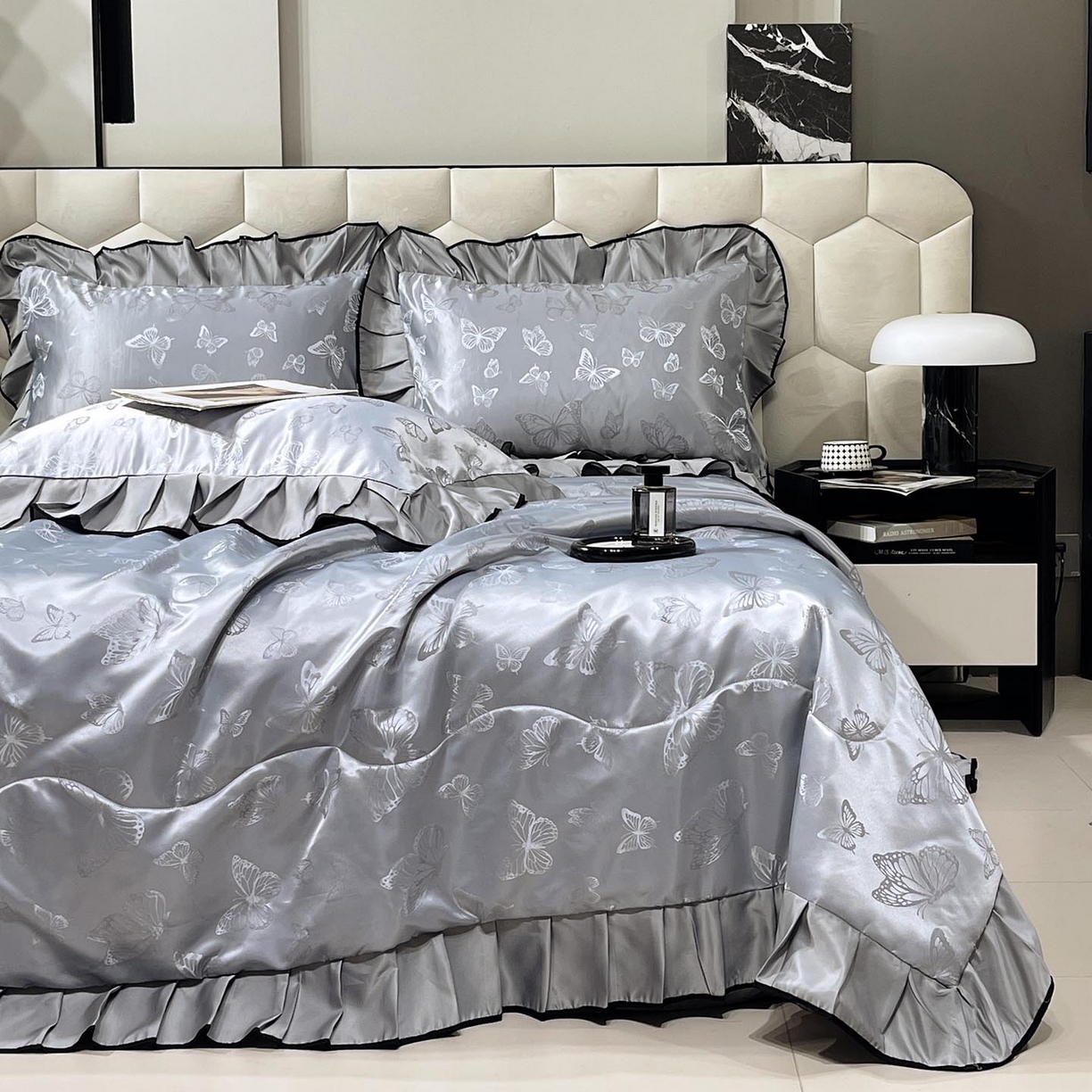 91家纺网 家纺一手货源 找家纺 慕希家纺 2026新款水洗真丝提花夏被夏凉被空调被-蝶序系列 蝶序-冰川灰