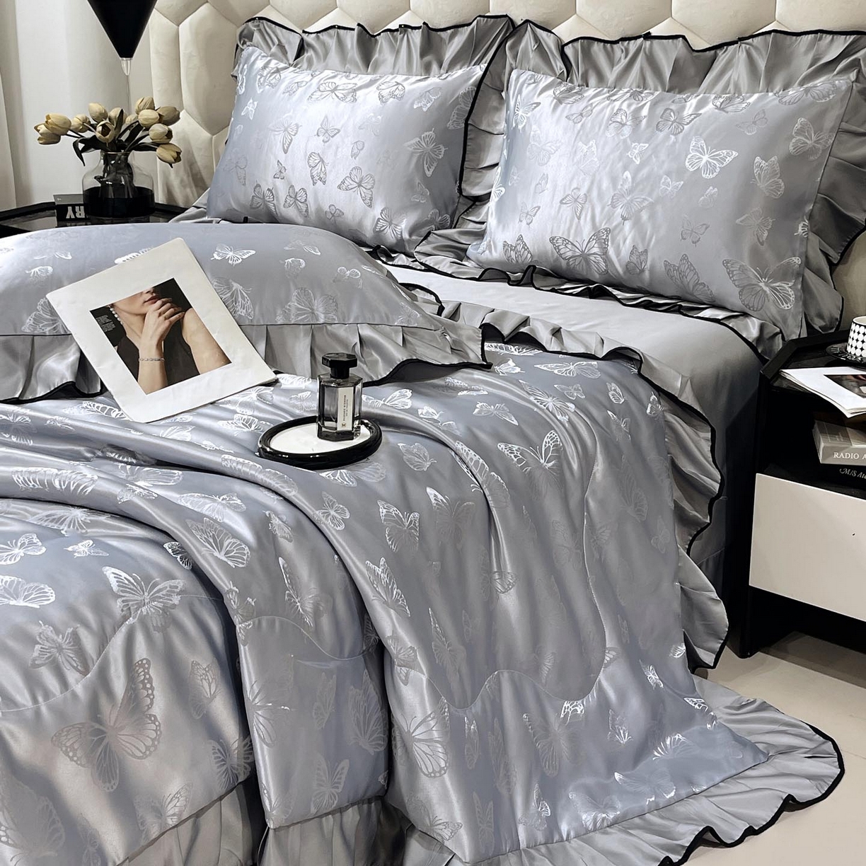 91家纺网 家纺一手货源 找家纺 慕希家纺 2026新款水洗真丝提花夏被夏凉被空调被-蝶序系列 蝶序-冰川灰
