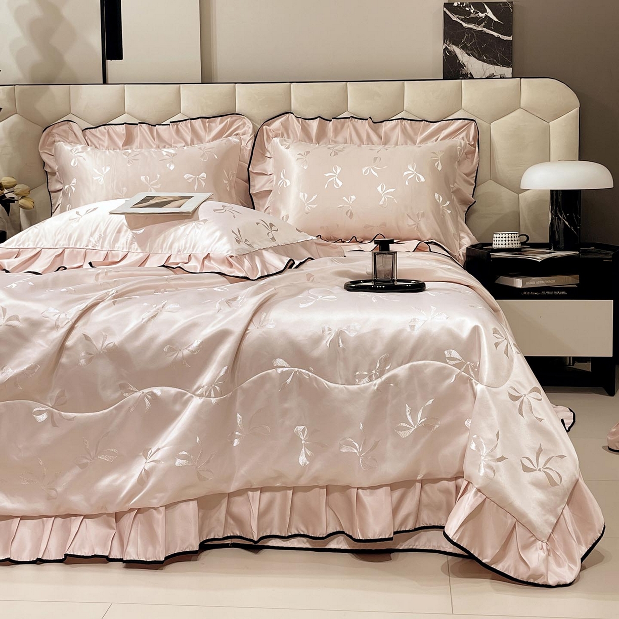 91家纺网 家纺一手货源 找家纺 慕希家纺 2026新款水洗真丝提花夏被夏凉被空调被-蝶序系列 蝶序-桃粉