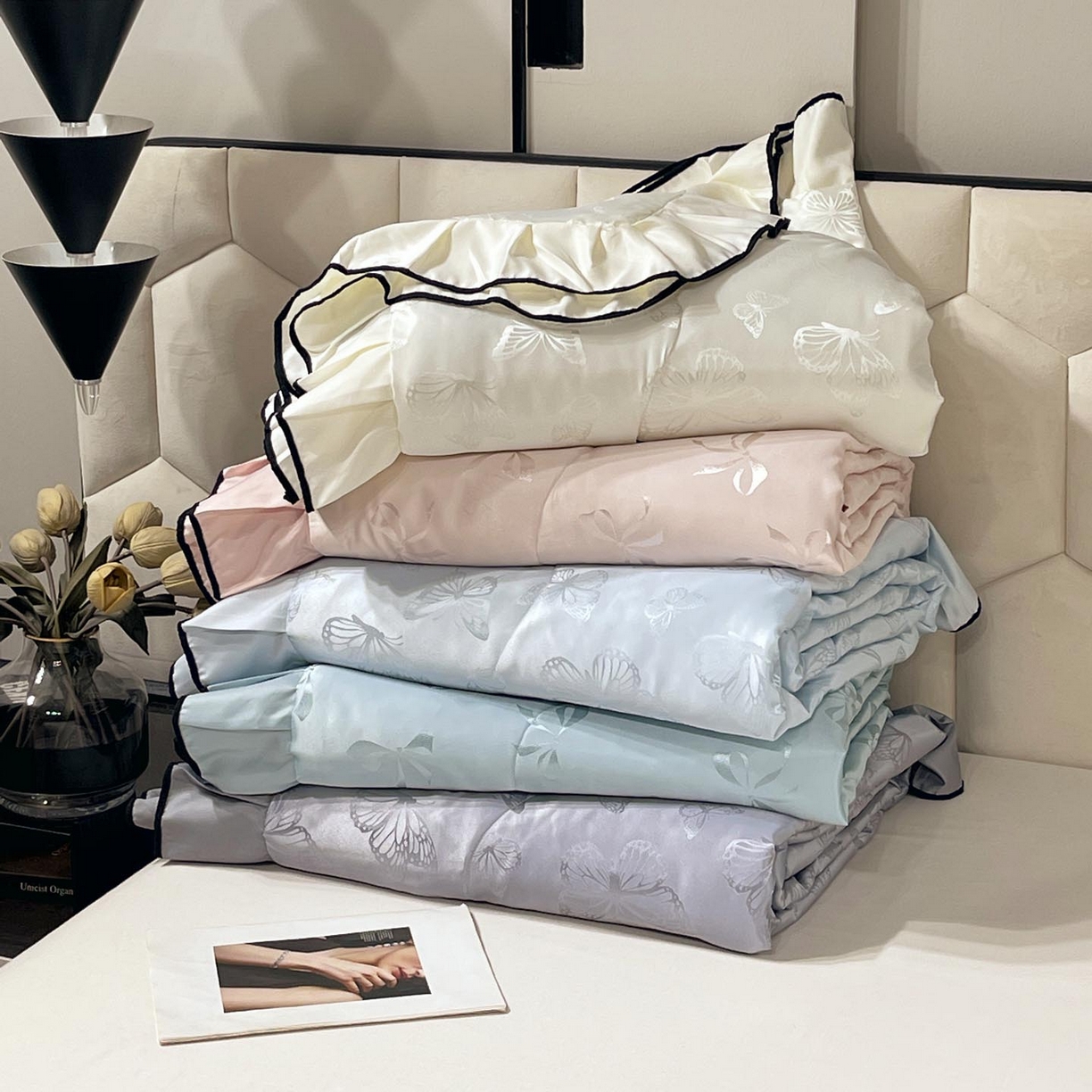 91家纺网 家纺一手货源 找家纺 慕希家纺 2026新款水洗真丝提花夏被夏凉被空调被-蝶序系列 组合图