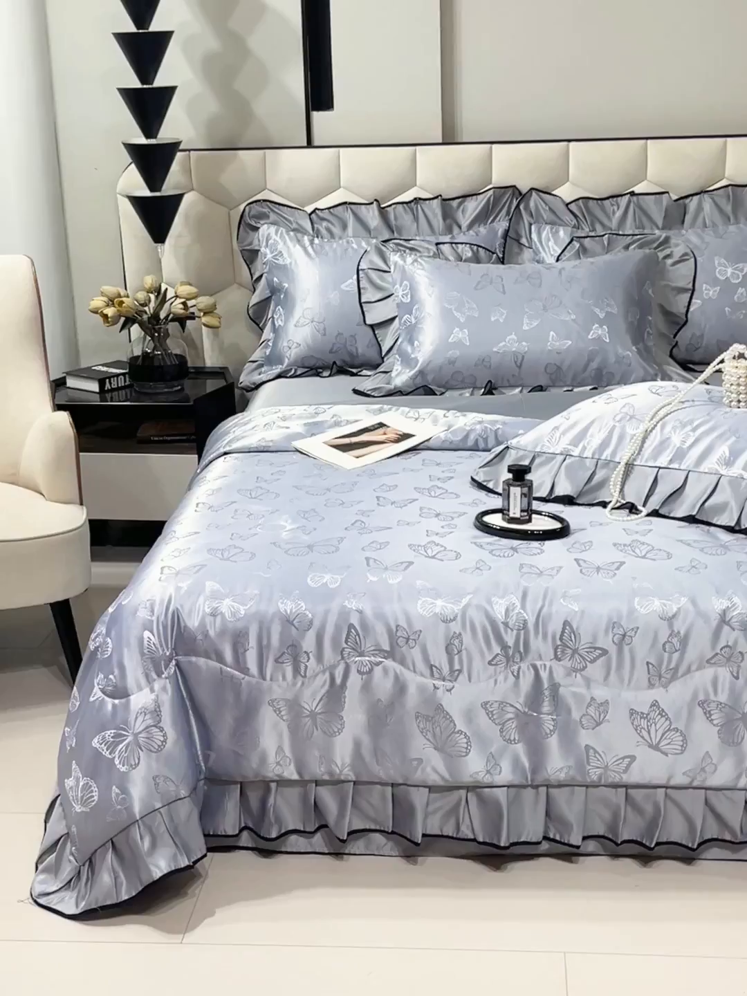 91家纺网 家纺一手货源 找家纺 慕希家纺 2026新款水洗真丝提花夏被夏凉被空调被-蝶序系列 蝶序-冰川灰