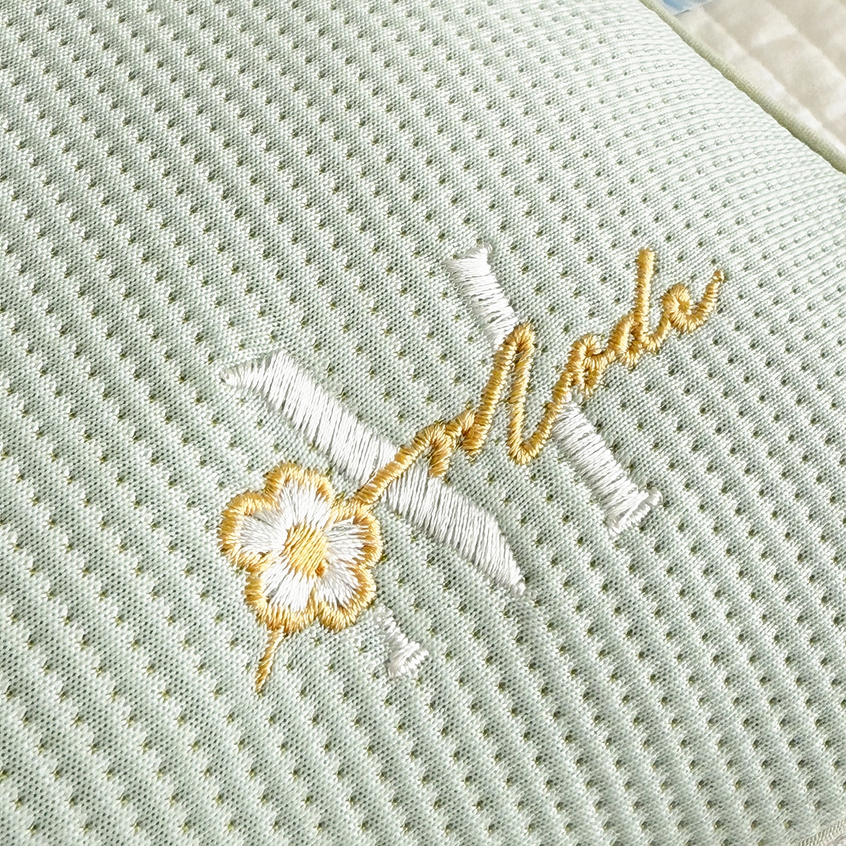 91家纺网 家纺一手货源 找家纺 蔻眠 凉感丝花眠立体荞麦护颈枕芯夏季凉豆豆枕头 花眠立体-绿色