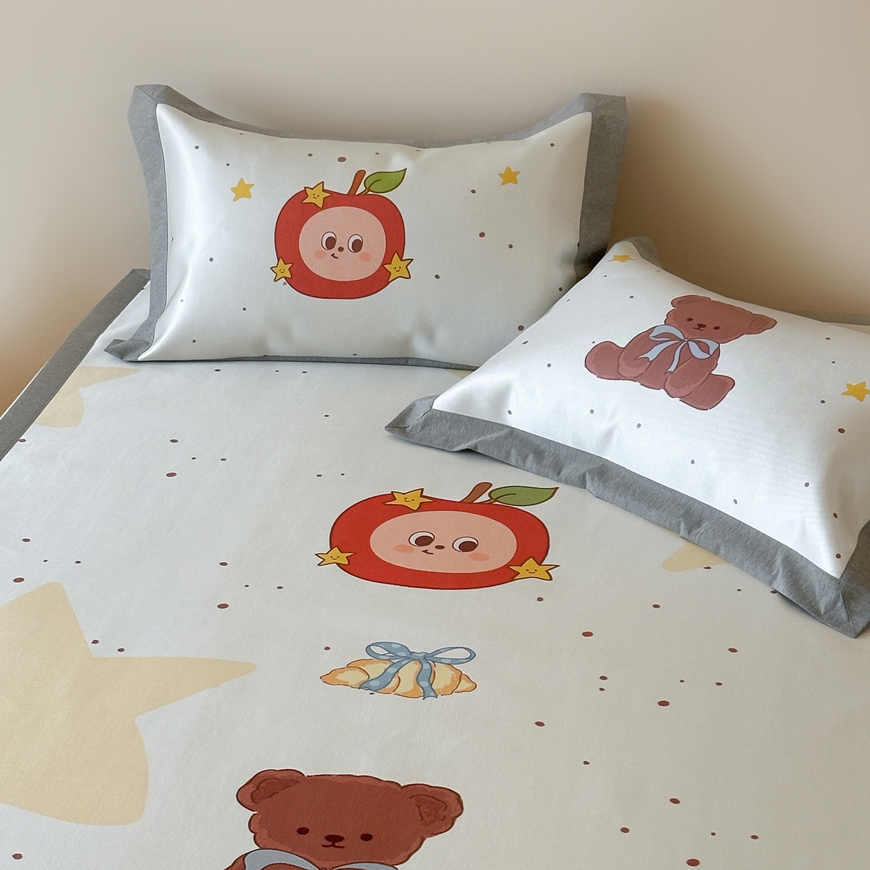 91家纺网 家纺一手货源 找家纺 JUICY 橘滋家纺 2026新款高端A类原创设计卡通数码印花冰丝席凉席 平席款星星人漫游