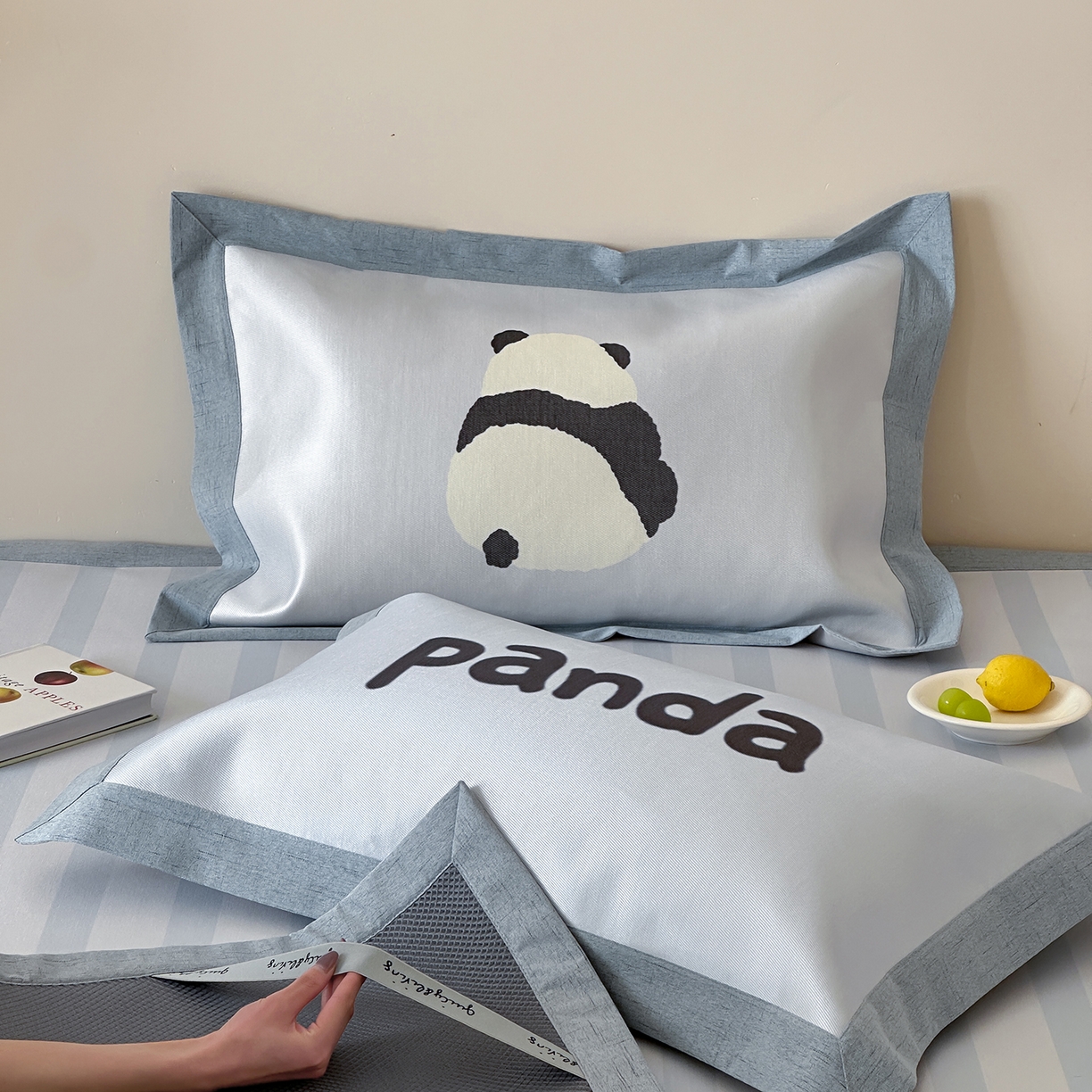 91家纺网 家纺一手货源 找家纺 JUICY 橘滋家纺 2026新款高端A类原创设计卡通数码印花冰丝席凉席 平席款熊猫胖达