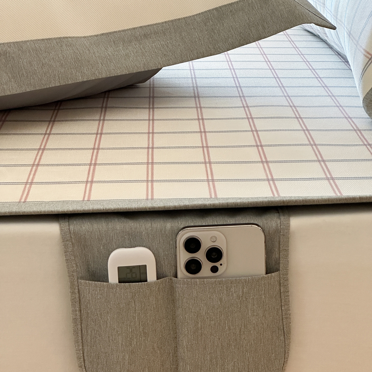 91家纺网 家纺一手货源 找家纺 JUICY 橘滋家纺 2026新款高端A类原创设计卡通数码印花冰丝席凉席 平席款学院腊肠狗