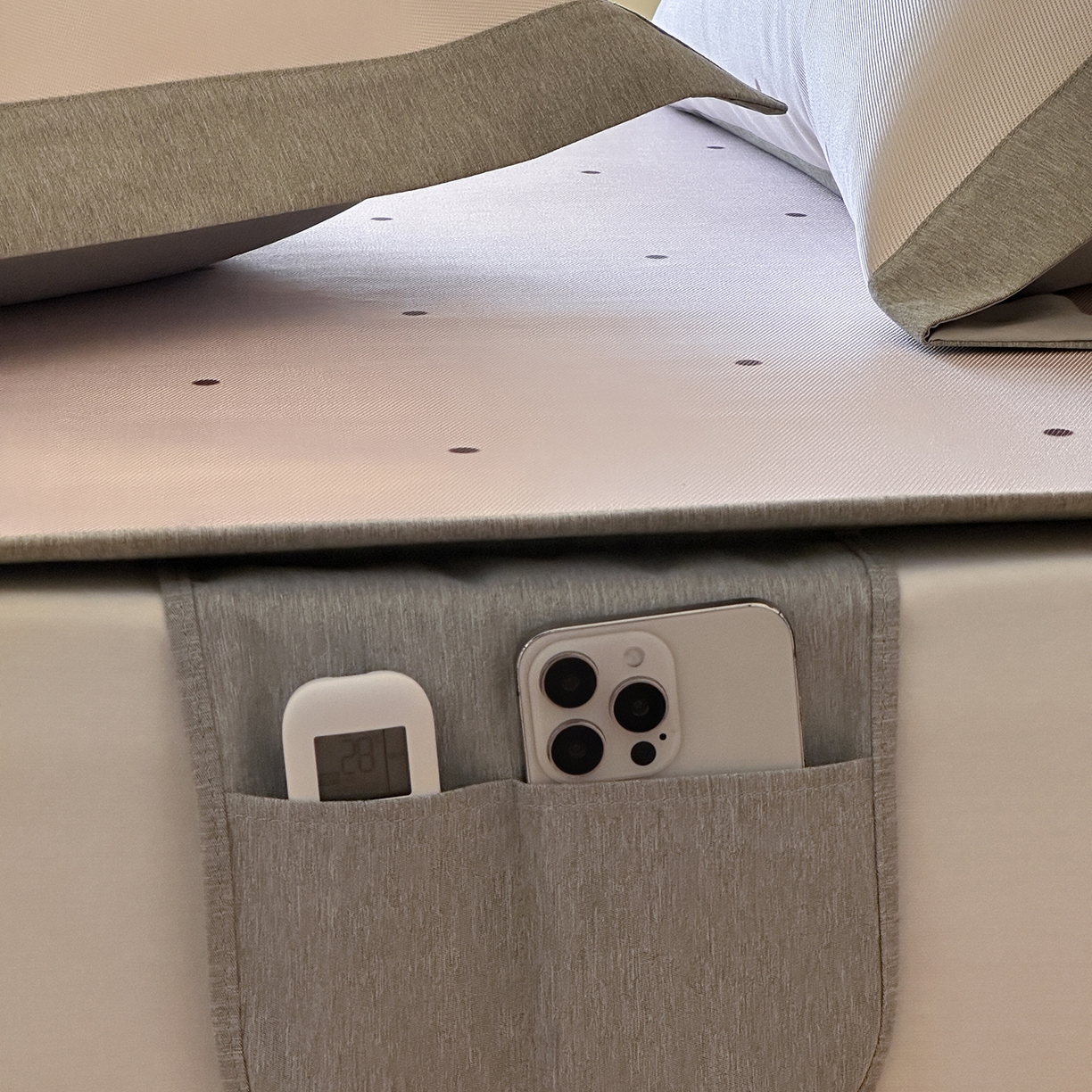 91家纺网 家纺一手货源 找家纺 JUICY 橘滋家纺 2026新款高端A类原创设计卡通数码印花冰丝席凉席 平席款月野波点