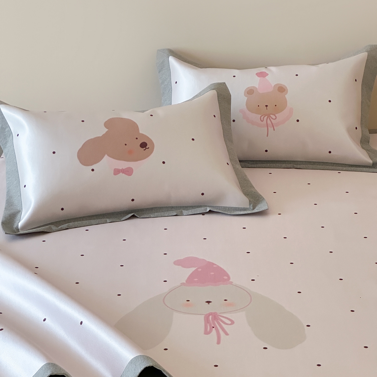 91家纺网 家纺一手货源 找家纺 JUICY 橘滋家纺 2026新款高端A类原创设计卡通数码印花冰丝席凉席 平席款月野波点