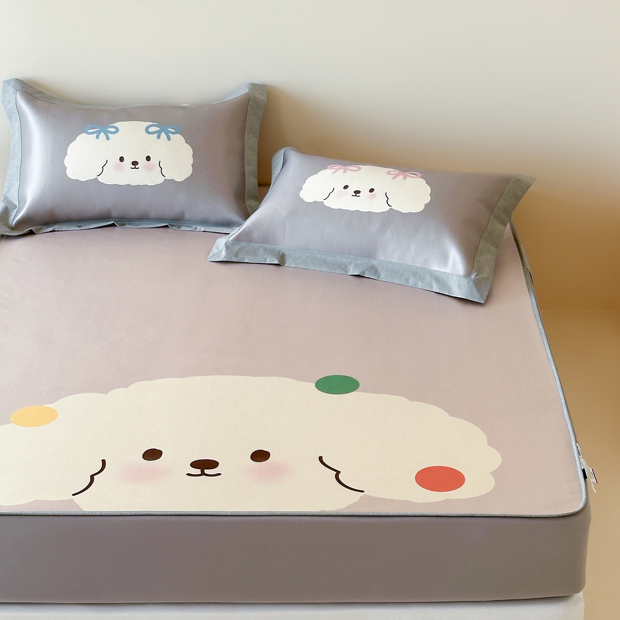 91家纺网 家纺一手货源 找家纺 JUICY 橘滋家纺 2026新款高端A类原创设计卡通数码印花冰丝席凉席 床笠款大耳朵腮红