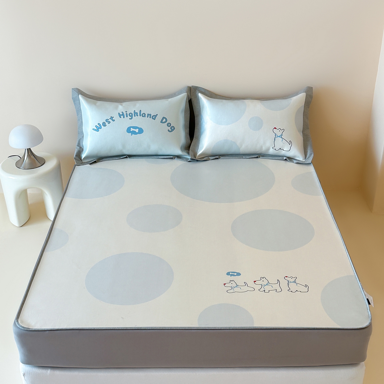 91家纺网 家纺一手货源 找家纺 JUICY 橘滋家纺 2026新款高端A类原创设计卡通数码印花冰丝席凉席 床笠款海岸线圆舞曲