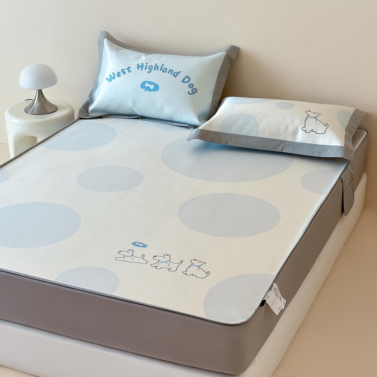 91家纺网 家纺一手货源 找家纺 JUICY 橘滋家纺 2026新款高端A类原创设计卡通数码印花冰丝席凉席 床笠款海岸线圆舞曲