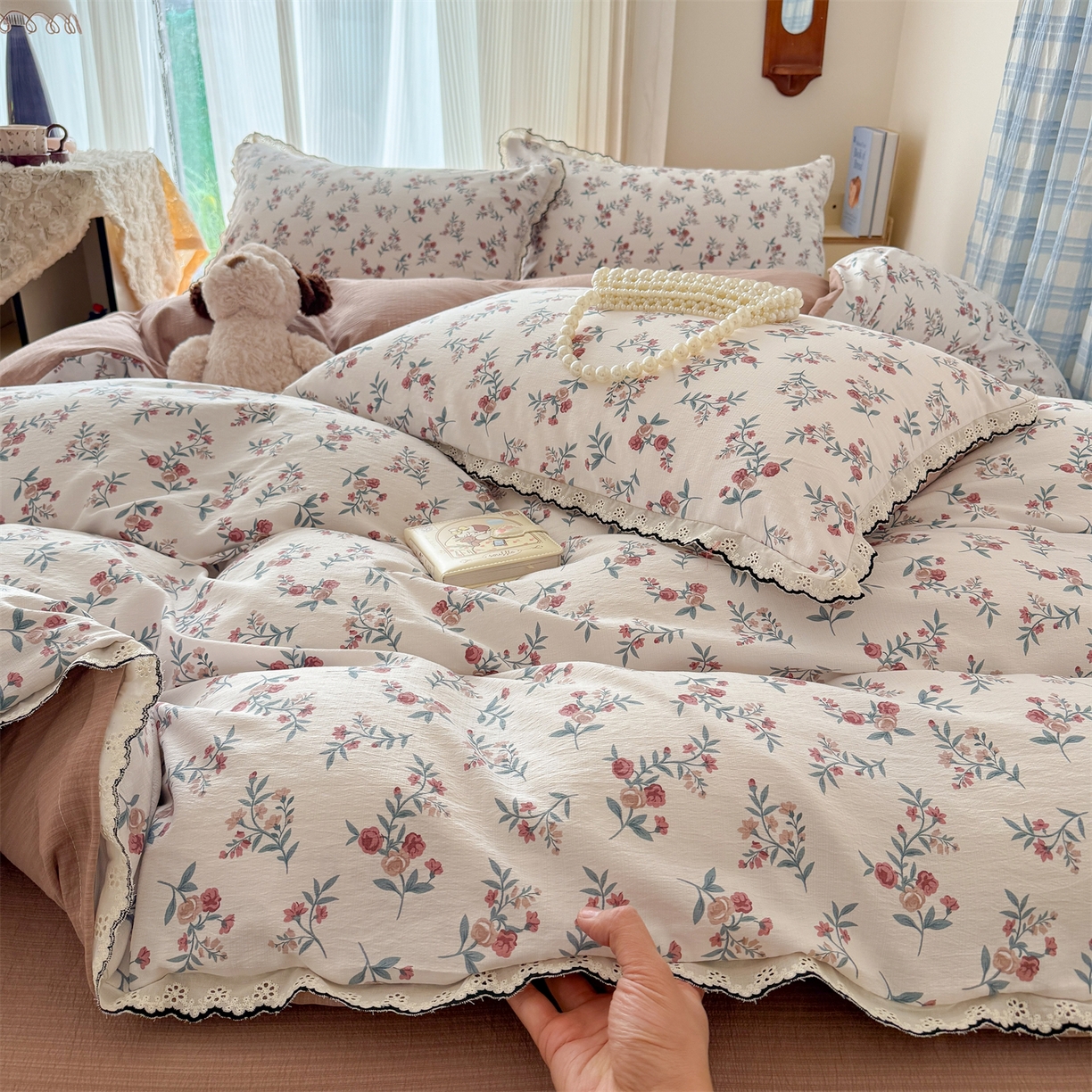 91家纺网 家纺一手货源 找家纺 （总）温眠家纺 2026新款针织提花双层纱全棉蕾丝花边四件套