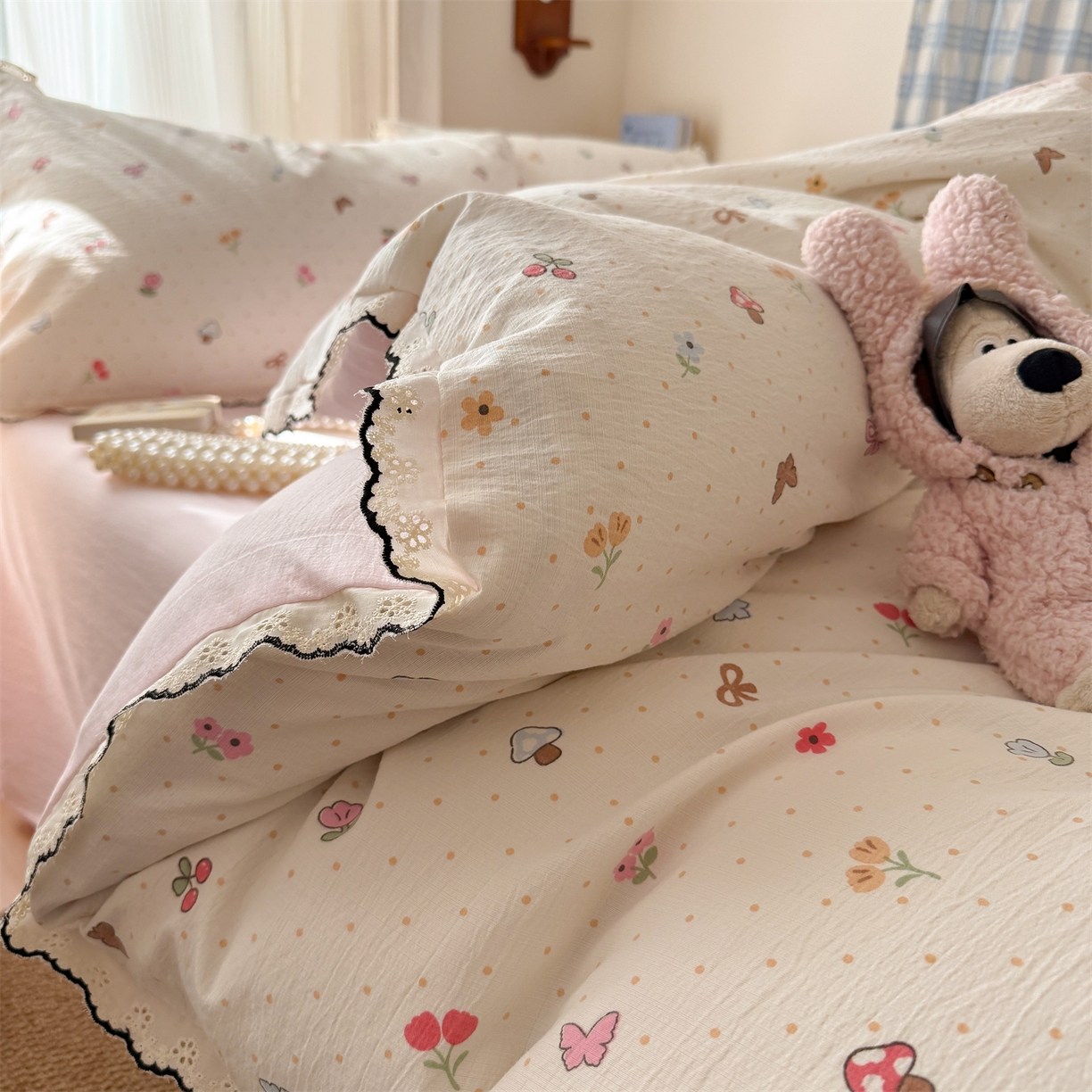 91家纺网 家纺一手货源 找家纺 温眠家纺 2026新款针织提花双层纱全棉蕾丝花边四件套 夏之物语