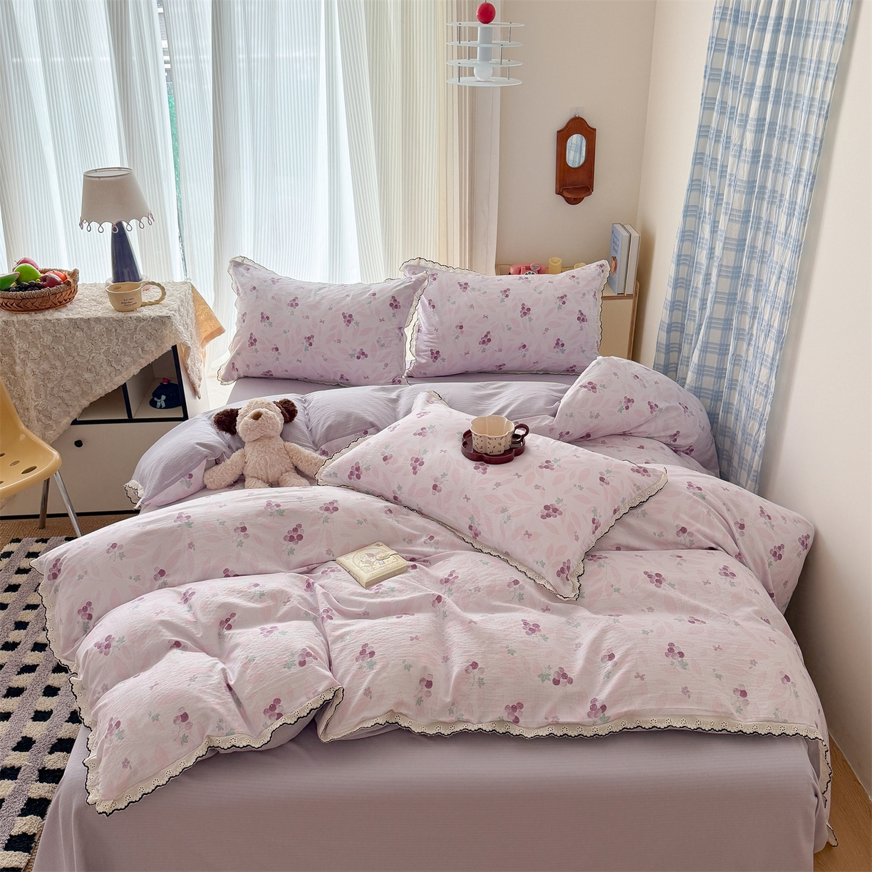 91家纺网 家纺一手货源 找家纺 温眠家纺 2026新款针织提花双层纱全棉蕾丝花边四件套 乌梅子酱