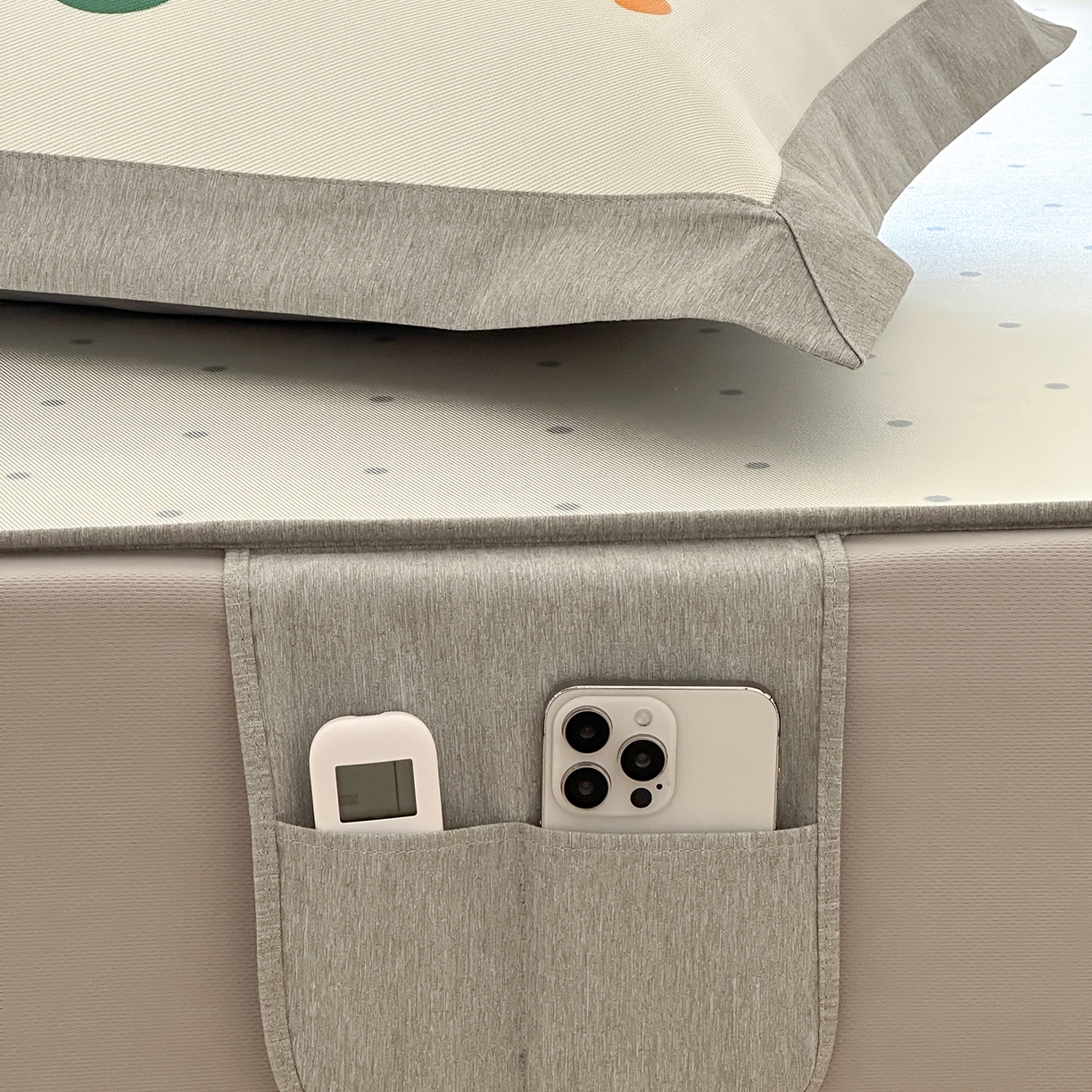 91家纺网 家纺一手货源 找家纺 JUICY 橘滋家纺 2026新款高端A类原创设计卡通数码印花冰丝席凉席 床笠款圣诞日记