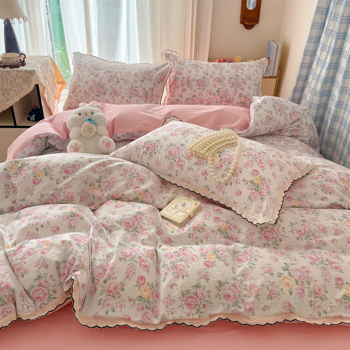 91家纺网 家纺一手货源 找家纺 温眠家纺 2026新款针织提花双层纱全棉蕾丝花边四件套 阳光花絮