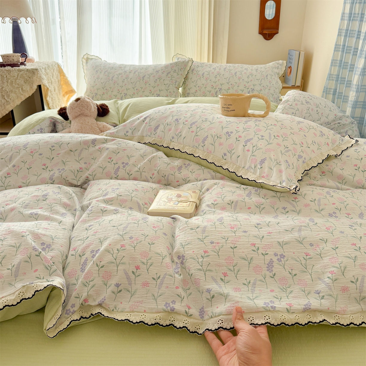 91家纺网 家纺一手货源 找家纺 温眠家纺 2026新款针织提花双层纱全棉蕾丝花边四件套 枝芽