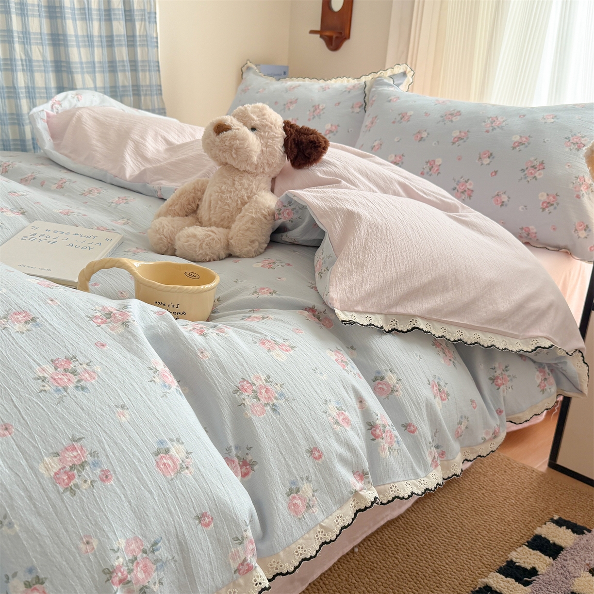 91家纺网 家纺一手货源 找家纺 温眠家纺 2026新款针织提花双层纱全棉蕾丝花边四件套 蓝萱