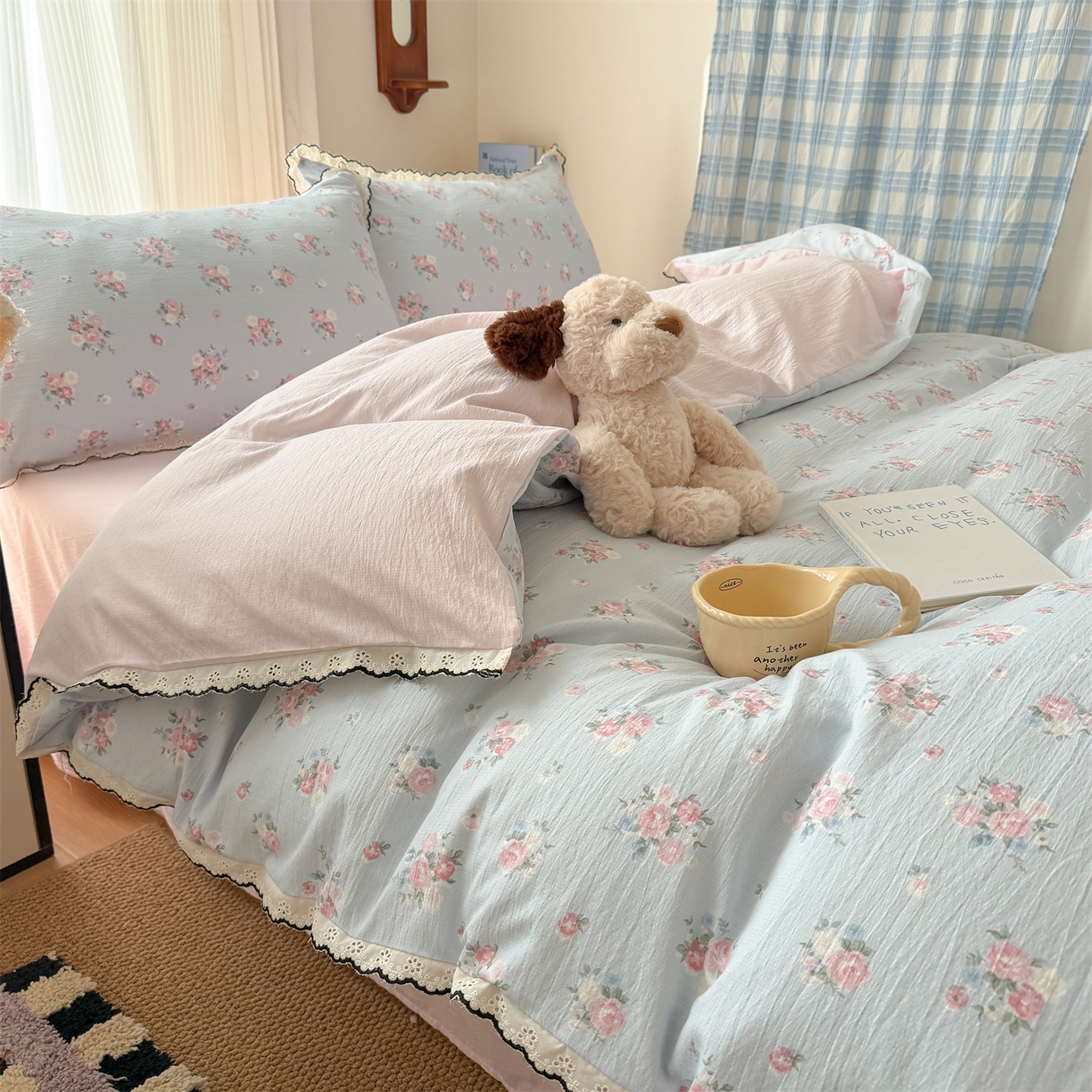 91家纺网 家纺一手货源 找家纺 温眠家纺 2026新款针织提花双层纱全棉蕾丝花边四件套 蓝萱