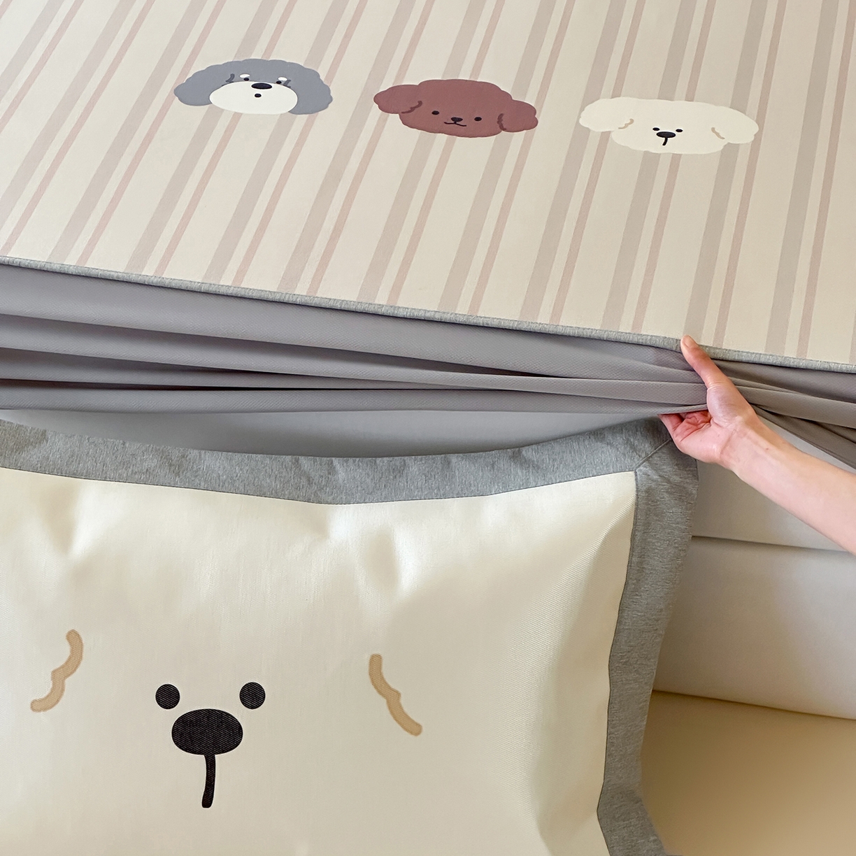 91家纺网 家纺一手货源 找家纺 JUICY 橘滋家纺 2026新款高端A类原创设计卡通数码印花冰丝席凉席 床笠款条纹公约