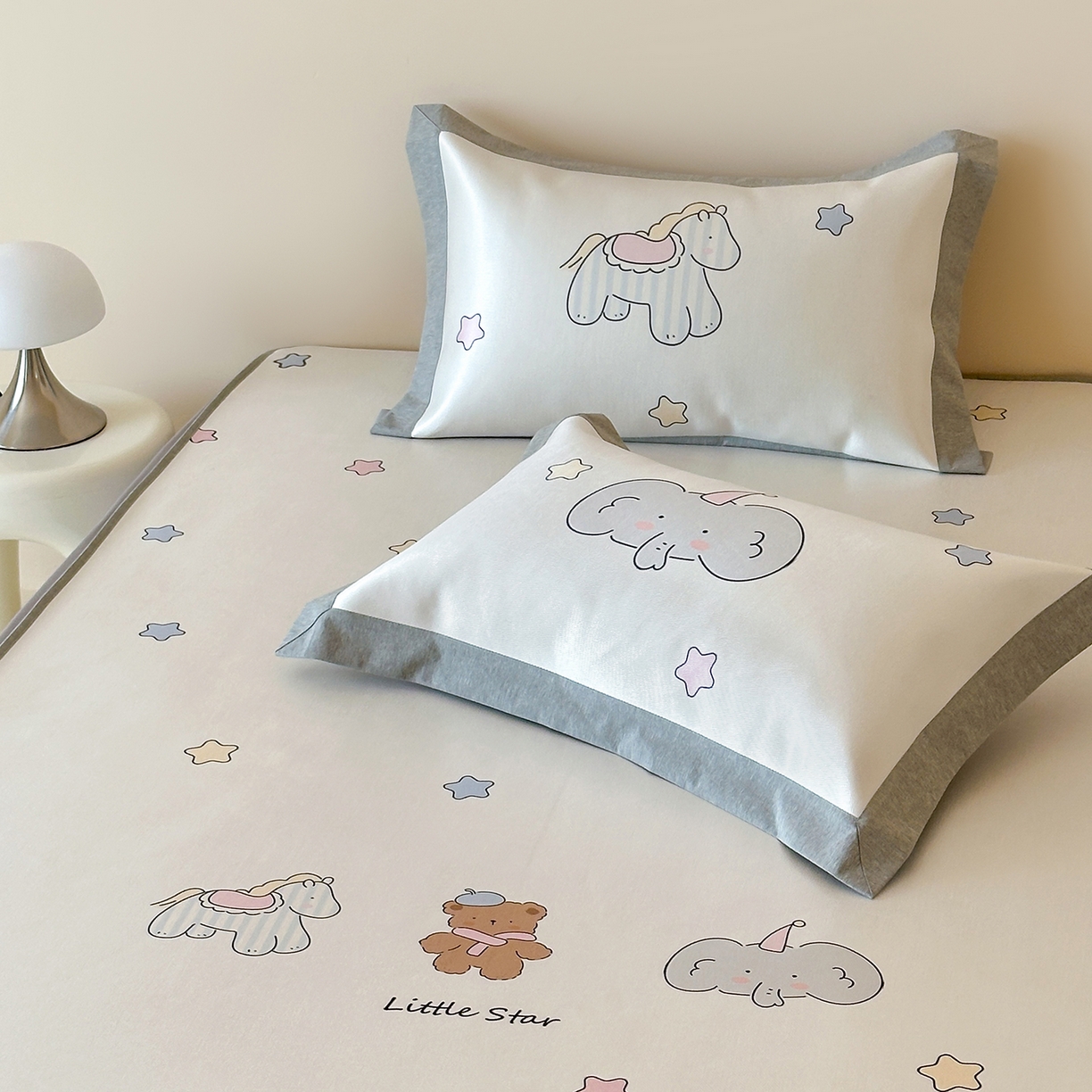 91家纺网 家纺一手货源 找家纺 JUICY 橘滋家纺 2026新款高端A类原创设计卡通数码印花冰丝席凉席 床笠款晚安