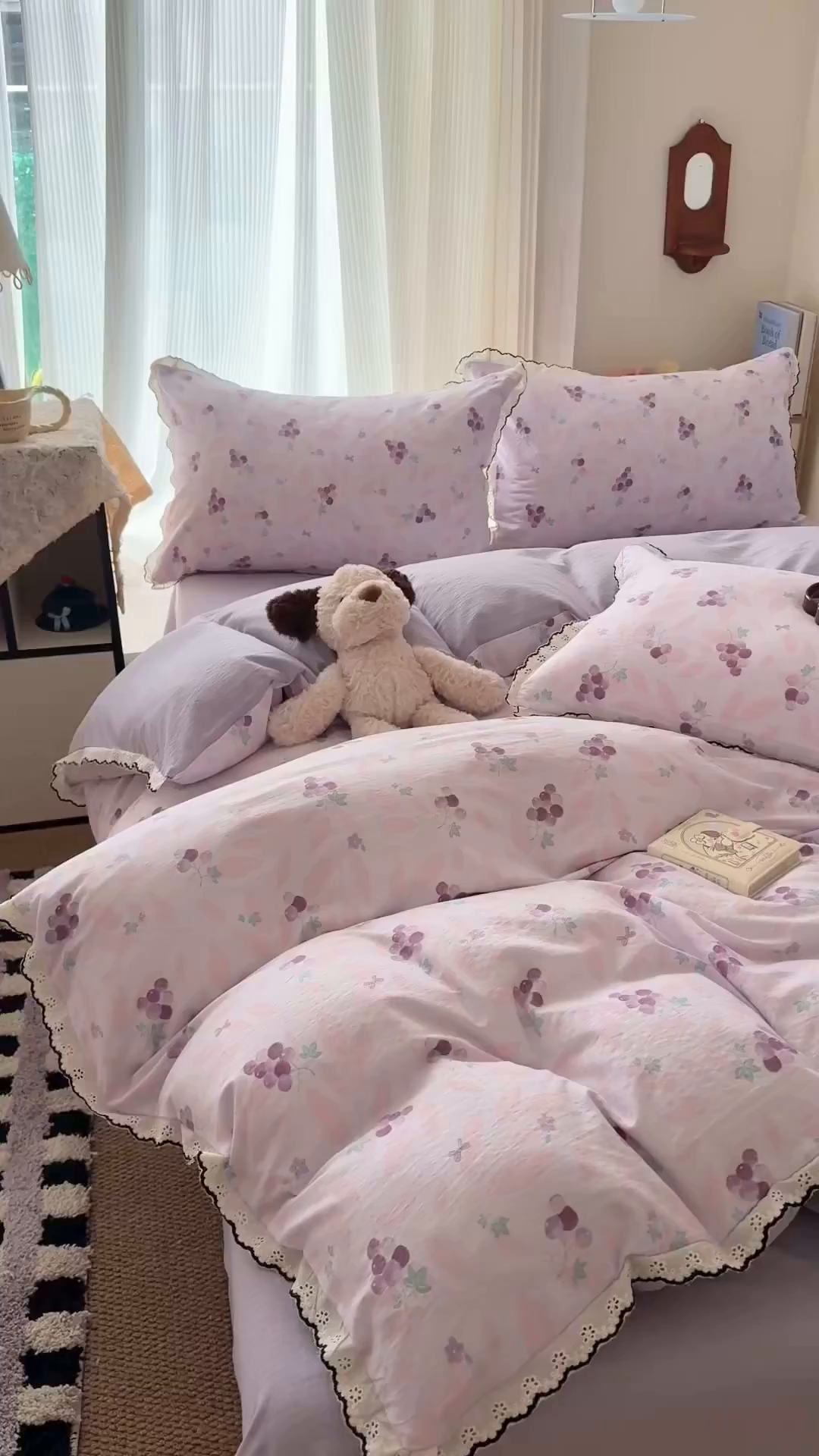 91家纺网 家纺一手货源 找家纺 温眠家纺 2026新款针织提花双层纱全棉蕾丝花边四件套 乌梅子酱