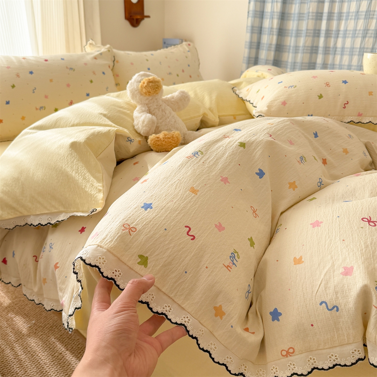 91家纺网 家纺一手货源 找家纺 温眠家纺 2026新款针织提花双层纱全棉蕾丝花边四件套 奶油芝士