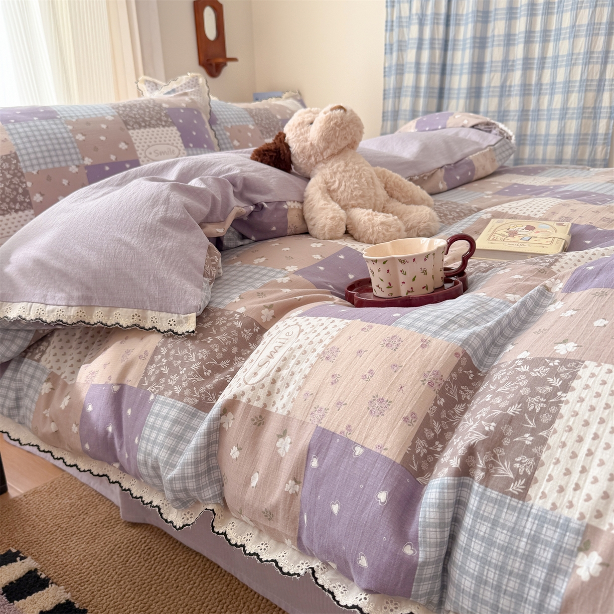 91家纺网 家纺一手货源 找家纺 温眠家纺 2026新款针织提花双层纱全棉蕾丝花边四件套 花田紫