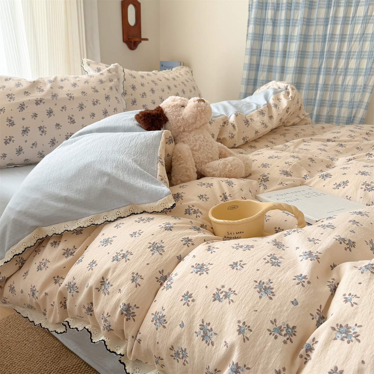 91家纺网 家纺一手货源 找家纺 温眠家纺 2026新款针织提花双层纱全棉蕾丝花边四件套 墨蓝