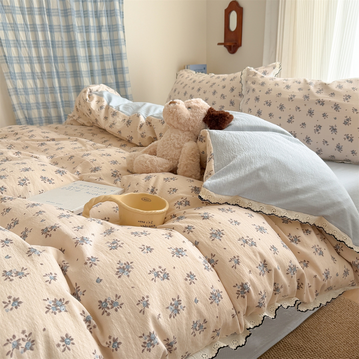 91家纺网 家纺一手货源 找家纺 温眠家纺 2026新款针织提花双层纱全棉蕾丝花边四件套 墨蓝