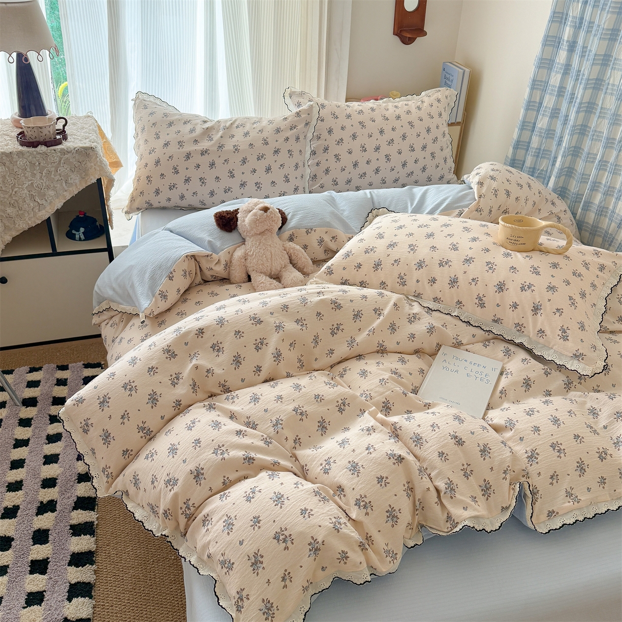 91家纺网 家纺一手货源 找家纺 温眠家纺 2026新款针织提花双层纱全棉蕾丝花边四件套 墨蓝