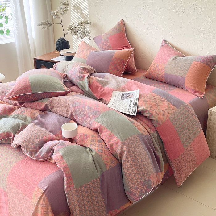 91家纺网 家纺一手货源 找家纺 春皖家纺 2026新款提花双层纱纯棉全棉四件套 思菱·粉玉