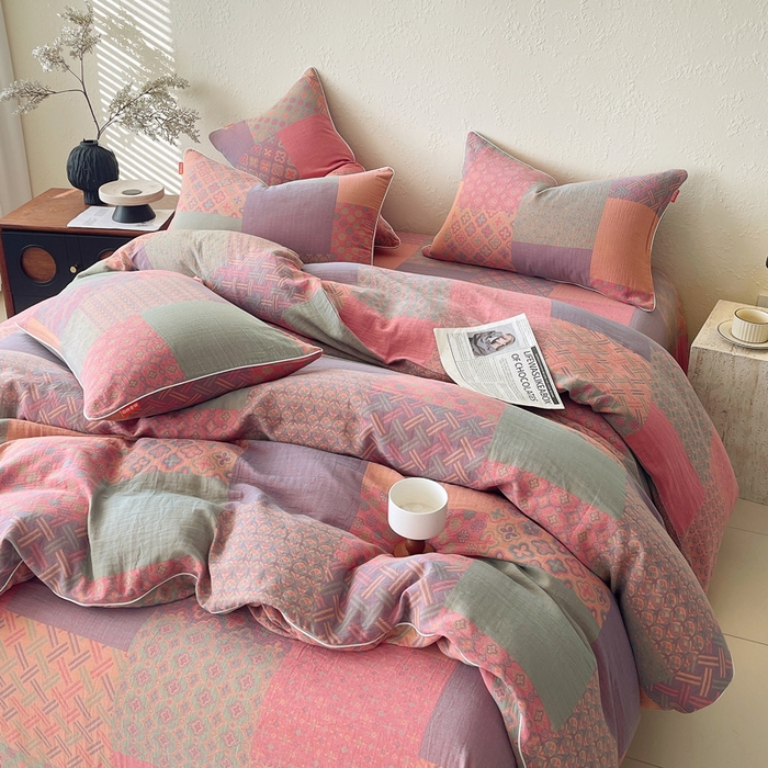 91家纺网 家纺一手货源 找家纺 春皖家纺 2026新款提花双层纱纯棉全棉四件套 思菱·粉玉