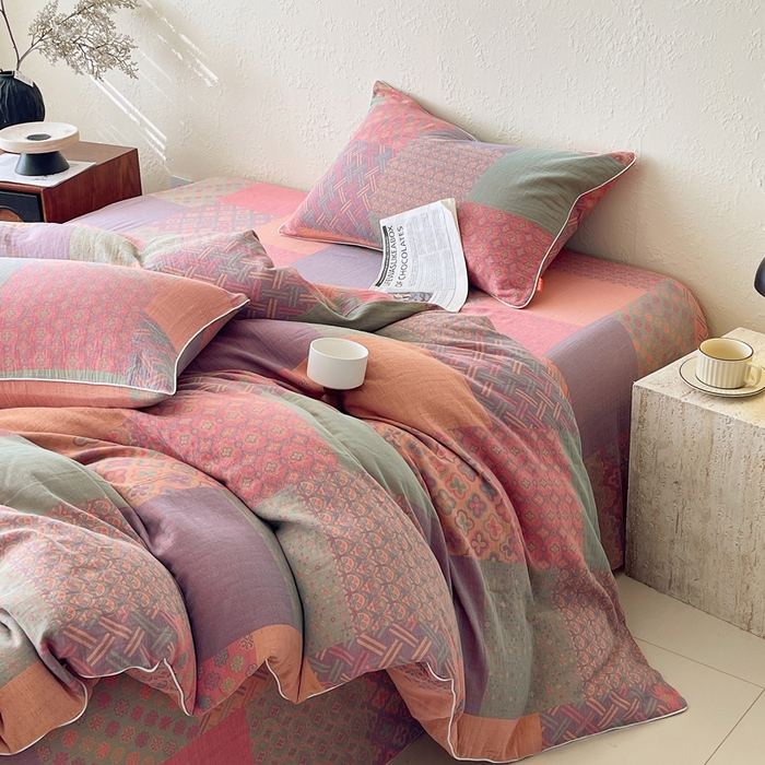 91家纺网 家纺一手货源 找家纺 春皖家纺 2026新款提花双层纱纯棉全棉四件套 思菱·粉玉