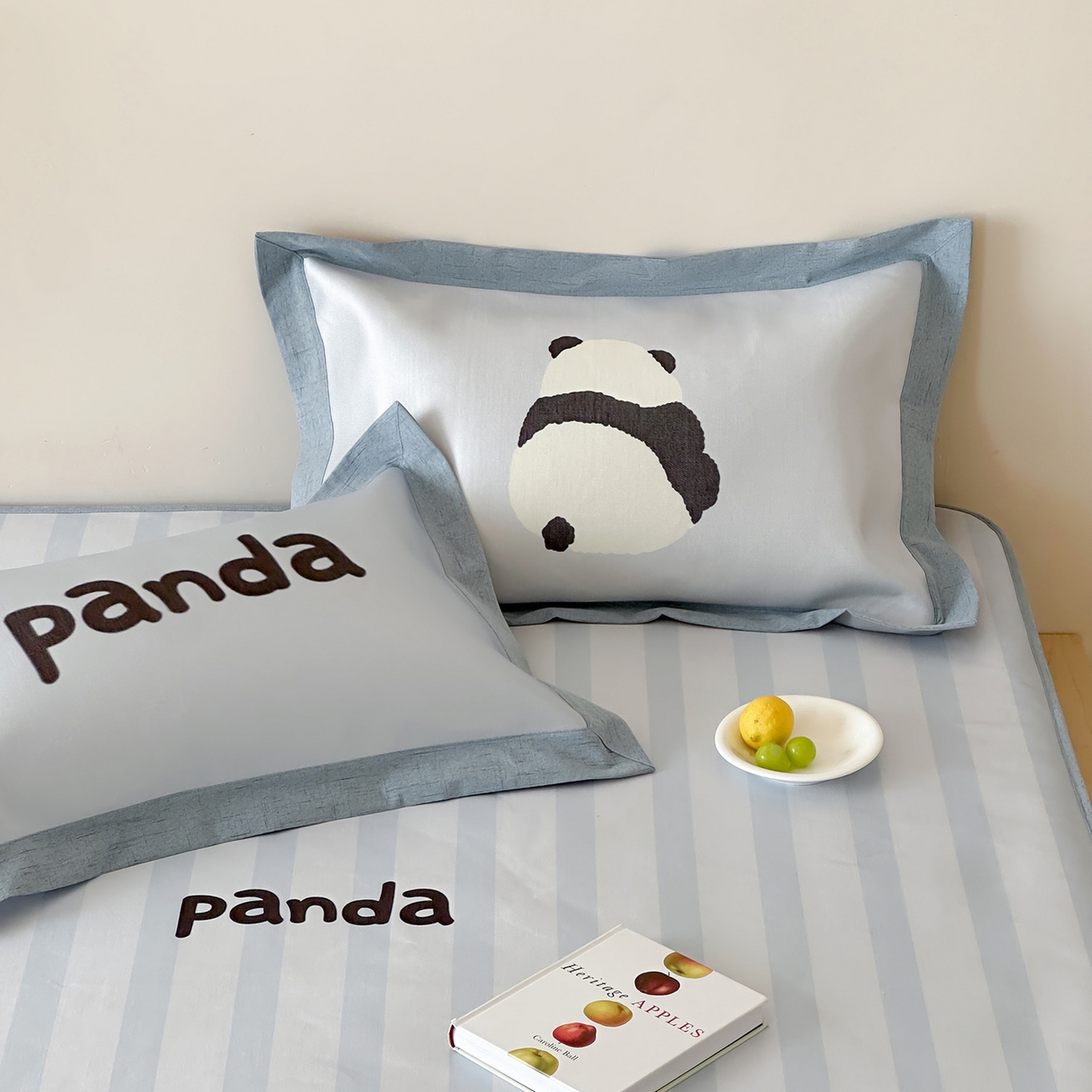 91家纺网 家纺一手货源 找家纺 JUICY 橘滋家纺 2026新款高端A类原创设计卡通数码印花冰丝席凉席 床笠款熊猫胖达