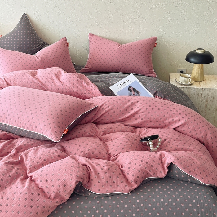 91家纺网 家纺一手货源 找家纺 春皖家纺 2026新款提花双层纱纯棉全棉四件套 回家-粉灰