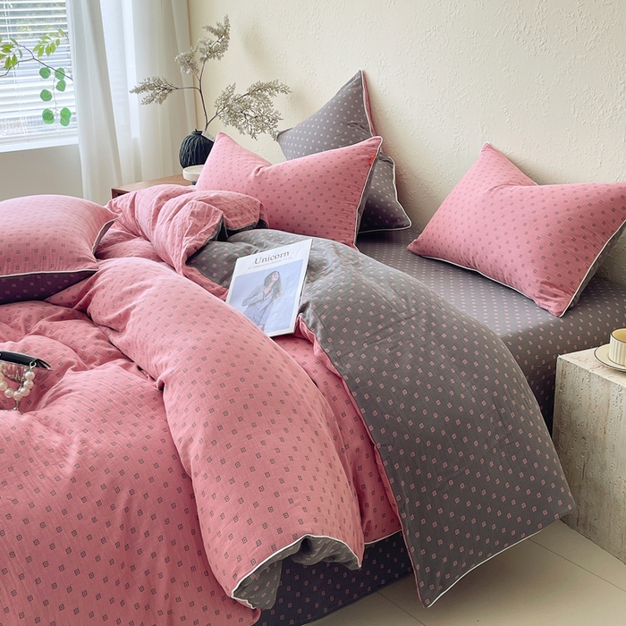 91家纺网 家纺一手货源 找家纺 春皖家纺 2026新款提花双层纱纯棉全棉四件套 回家-粉灰