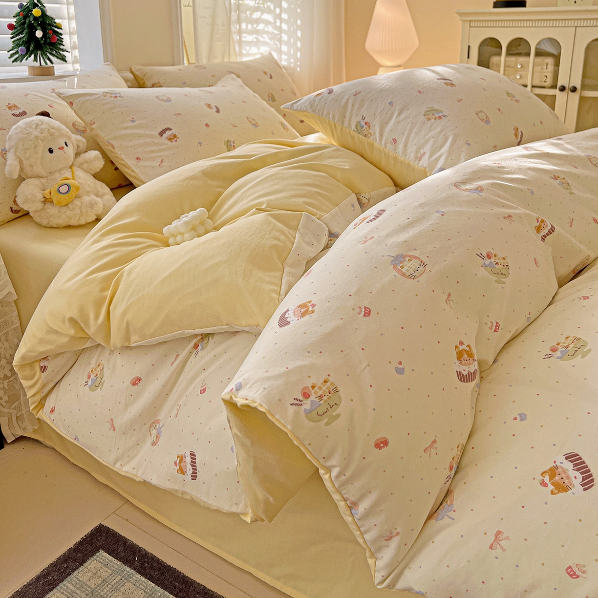 91家纺网 家纺一手货源 找家纺 温眠家纺 2026新款A类古法水洗仿棉云感棉加厚四件套 蛋糕猫咪