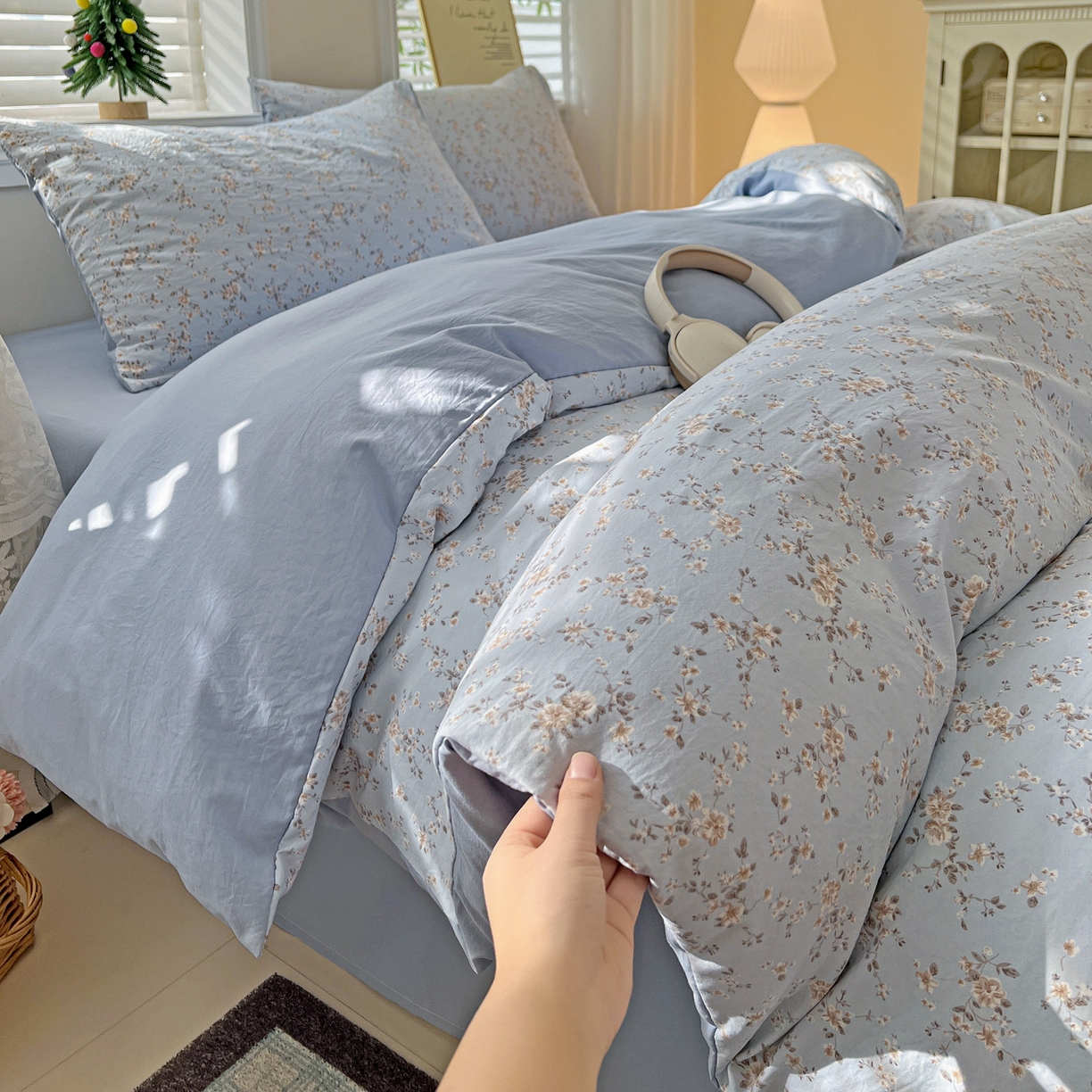 91家纺网 家纺一手货源 找家纺 温眠家纺 2026新款A类古法水洗仿棉云感棉加厚四件套 海棠碎影