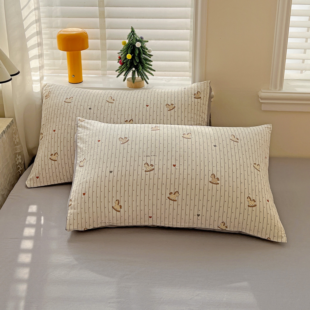 91家纺网 家纺一手货源 找家纺 温眠家纺 2026新款A类古法水洗仿棉云感棉加厚四件套 木马乐园