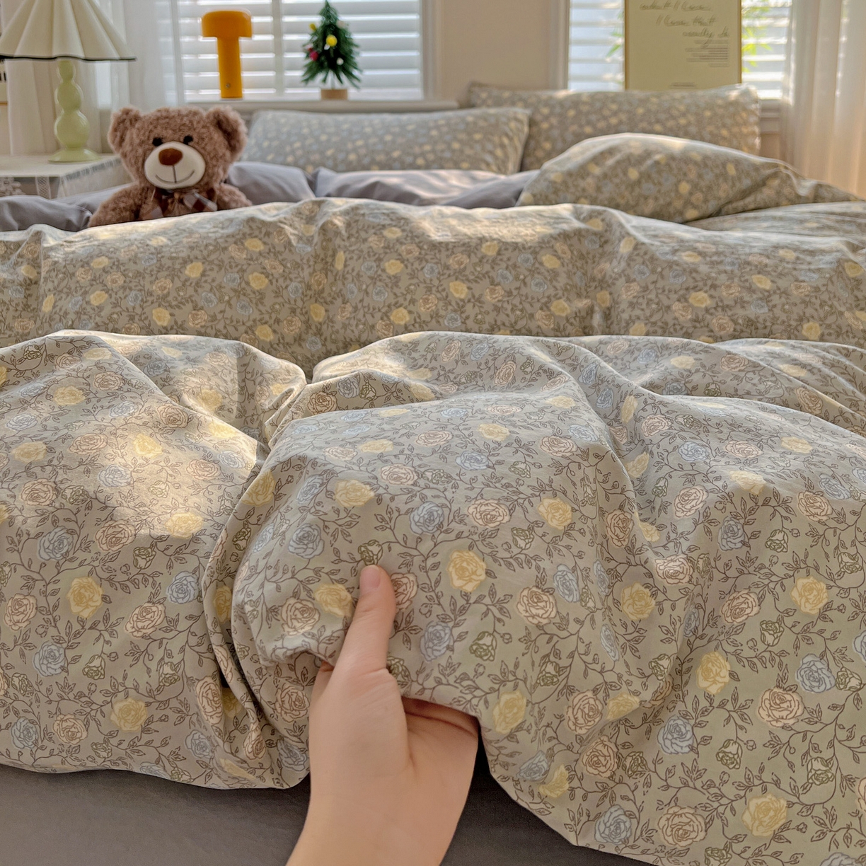 91家纺网 家纺一手货源 找家纺 温眠家纺 2026新款A类古法水洗仿棉云感棉加厚四件套 花悦梦境