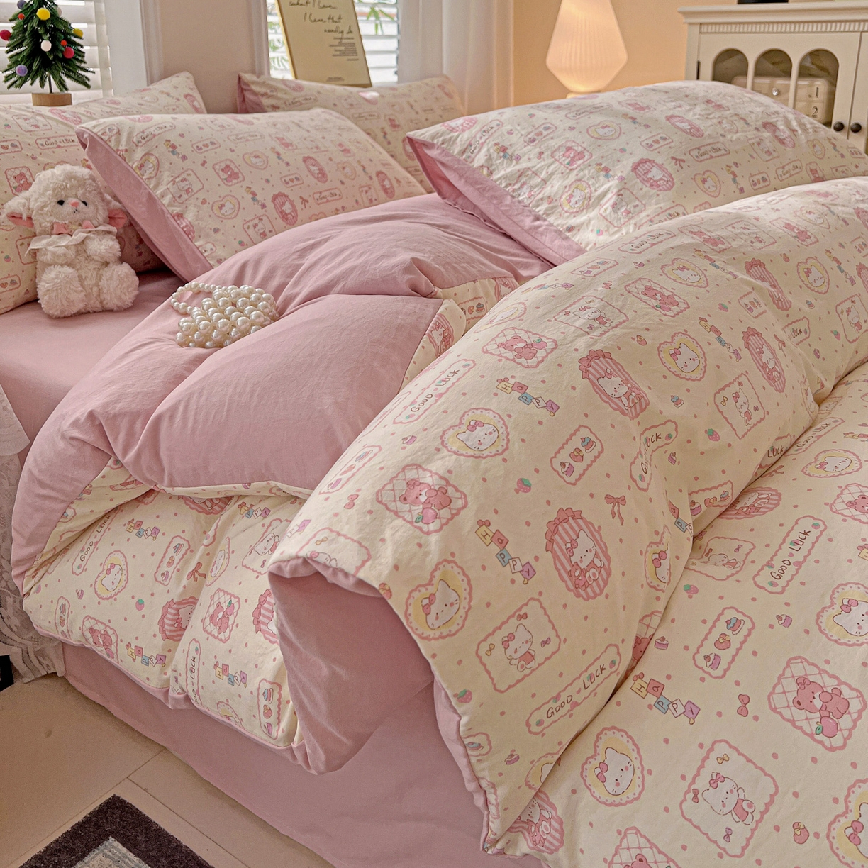 91家纺网 家纺一手货源 找家纺 温眠家纺 2026新款A类古法水洗仿棉云感棉加厚四件套 K蒂猫