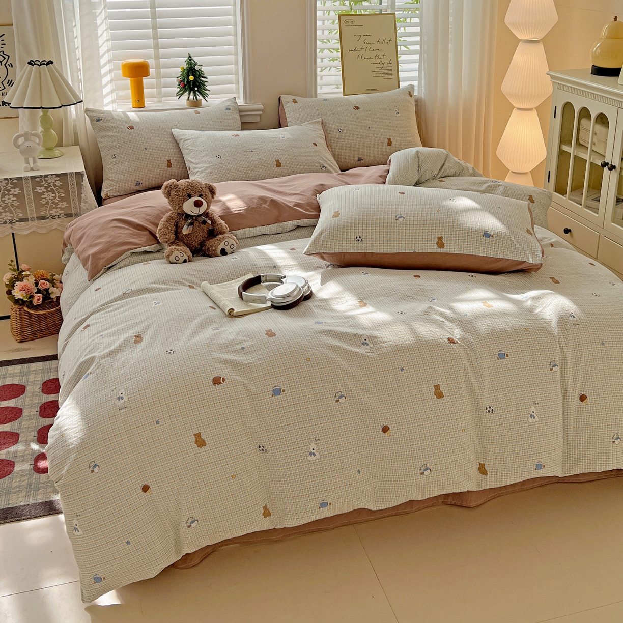 91家纺网 家纺一手货源 找家纺 温眠家纺 2026新款A类古法水洗仿棉云感棉加厚四件套 奶咖小熊