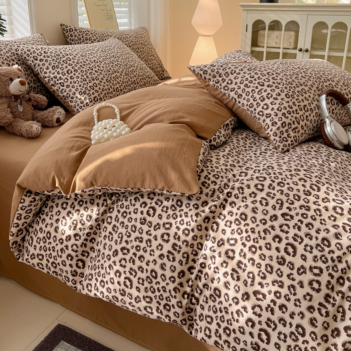 91家纺网 家纺一手货源 找家纺 温眠家纺 2026新款A类古法水洗仿棉云感棉加厚四件套 豹纹