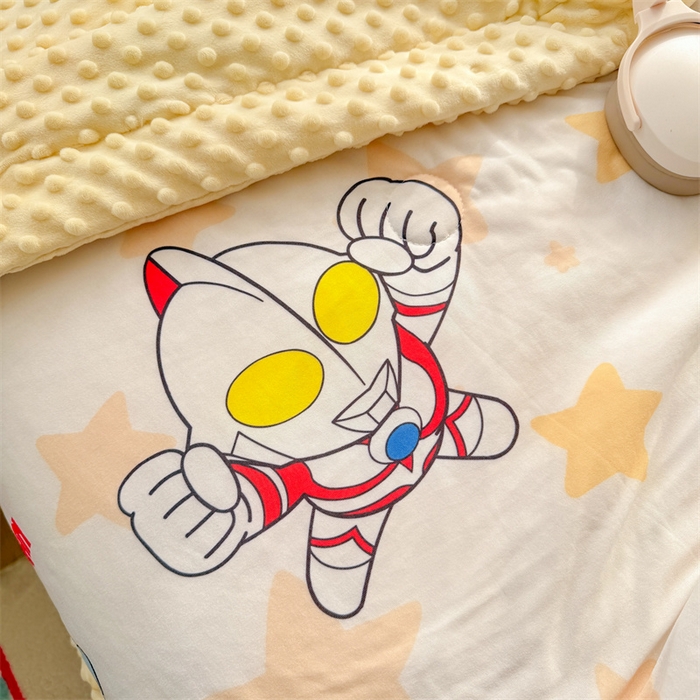 91家纺网 家纺一手货源 找家纺 名兮 2026新款A类经典奥特曼豆豆被夏凉被夏被空调被 豆豆被-星星奥特曼