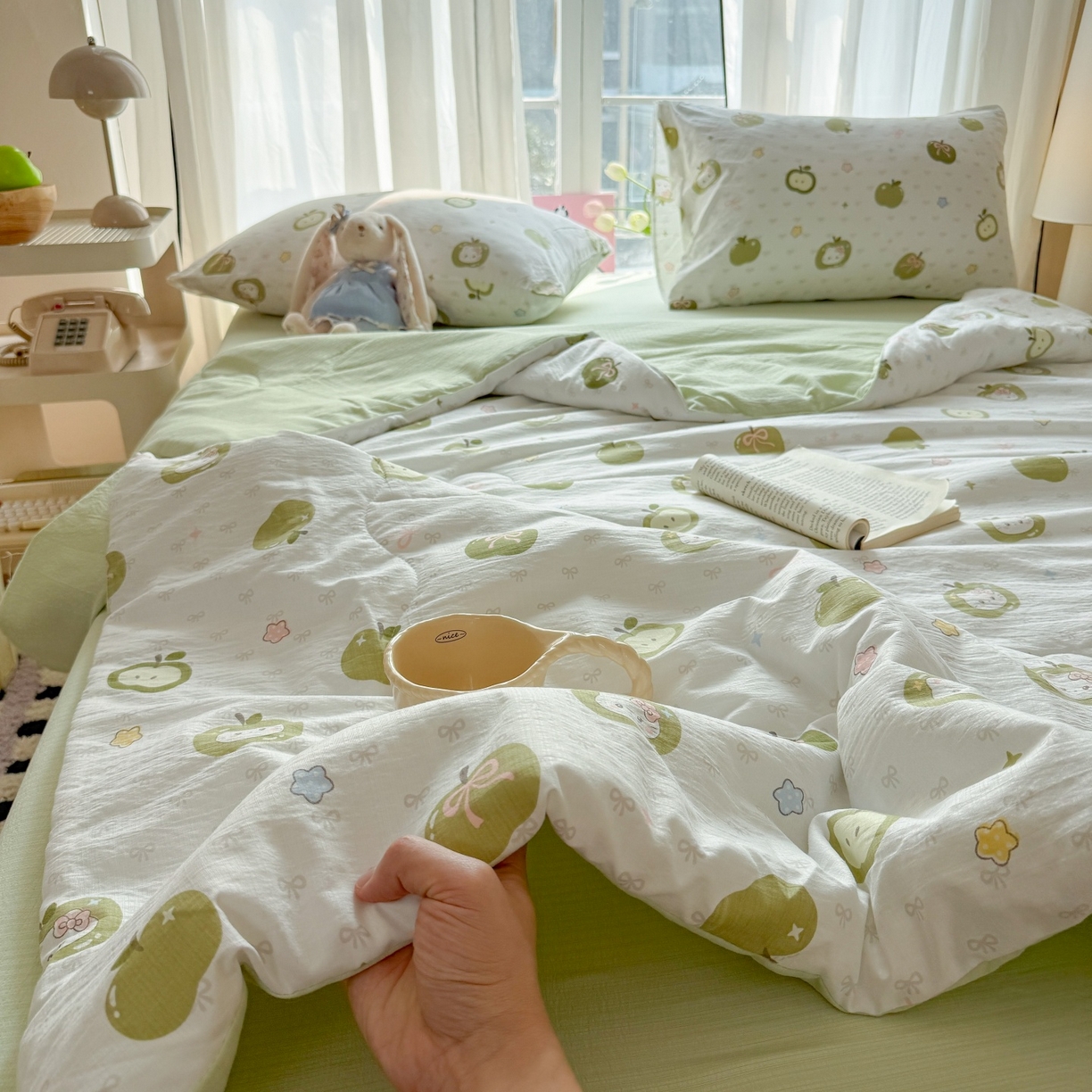 91家纺网 家纺一手货源 找家纺 温眠家纺 2026新款针织泡芙双层纱夏被四件套 甜果乐园