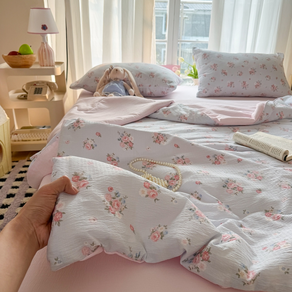 91家纺网 家纺一手货源 找家纺 温眠家纺 2026新款针织泡芙双层纱夏被四件套 青野玫瑰