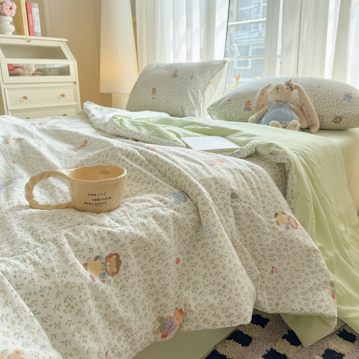 91家纺网 家纺一手货源 找家纺 温眠家纺 2026新款针织泡芙双层纱夏被四件套 森语萌宠