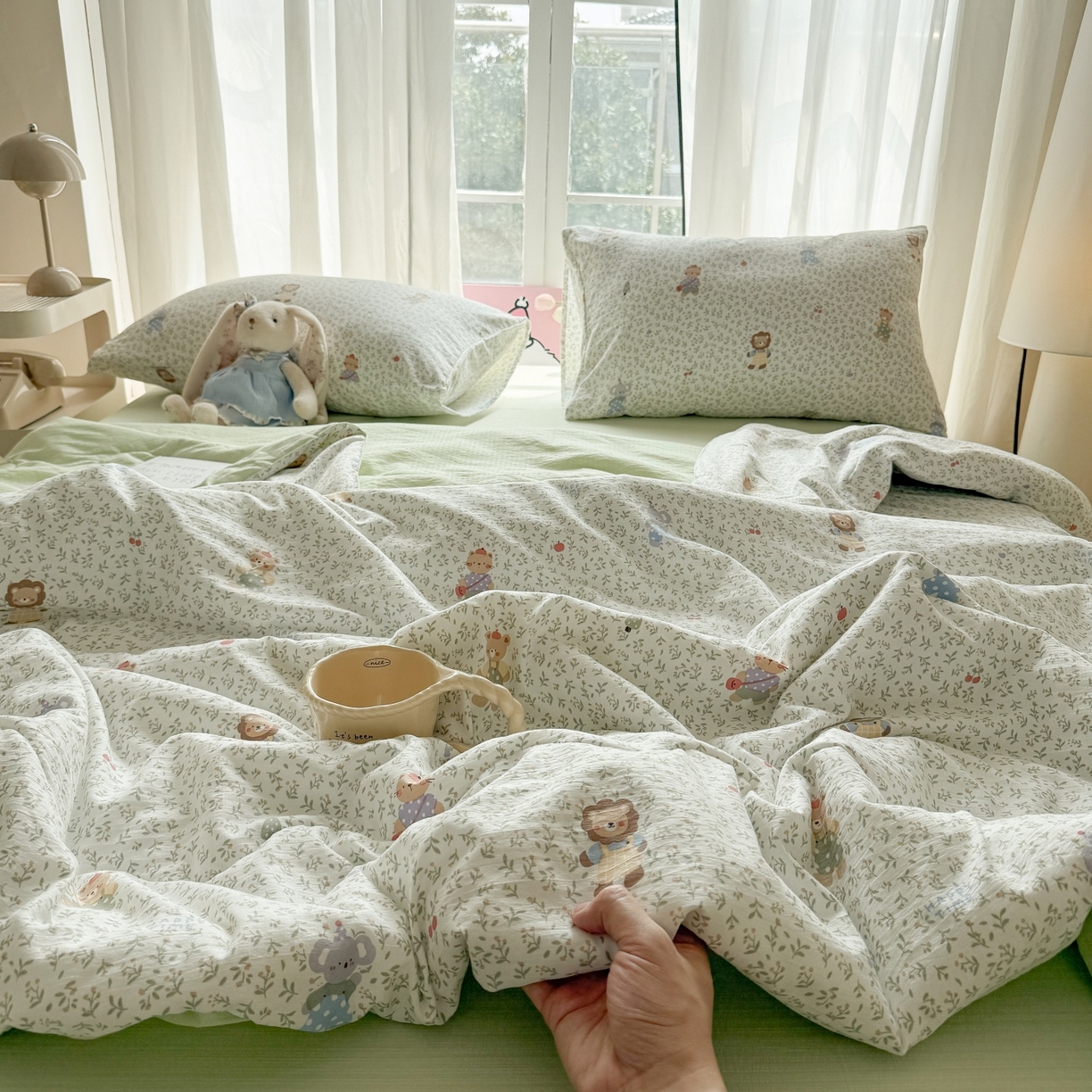 91家纺网 家纺一手货源 找家纺 温眠家纺 2026新款针织泡芙双层纱夏被四件套 森语萌宠