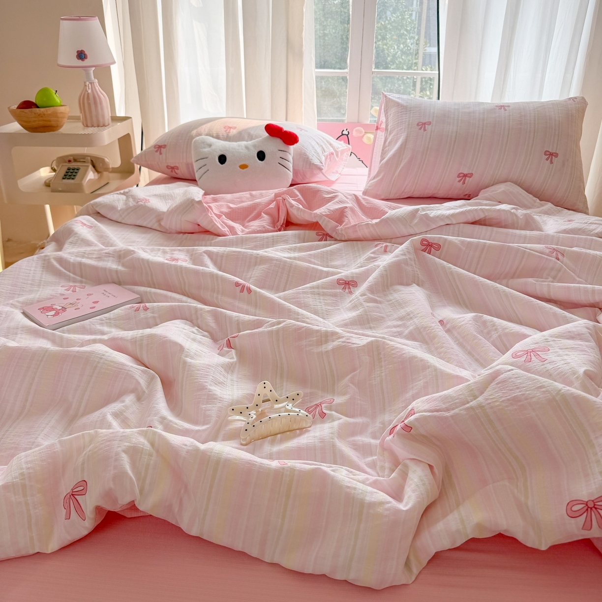 91家纺网 家纺一手货源 找家纺 温眠家纺 2026新款针织泡芙双层纱夏被四件套 粉蝴蝶结