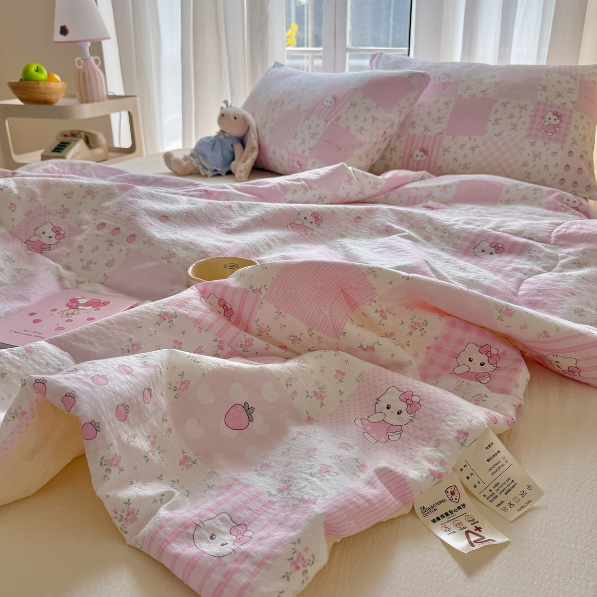 91家纺网 家纺一手货源 找家纺 温眠家纺 2026新款针织泡芙双层纱夏被四件套 花田猫咪